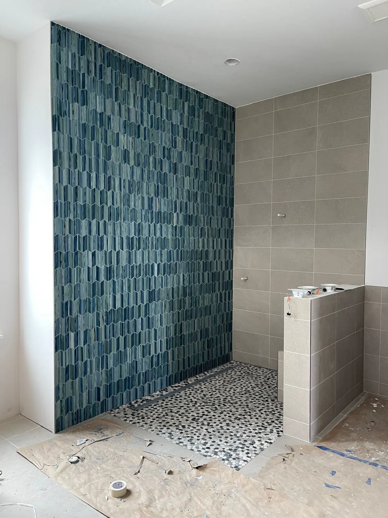 Tile & Backsplash — Feature walls, backsplashes and stacked stone