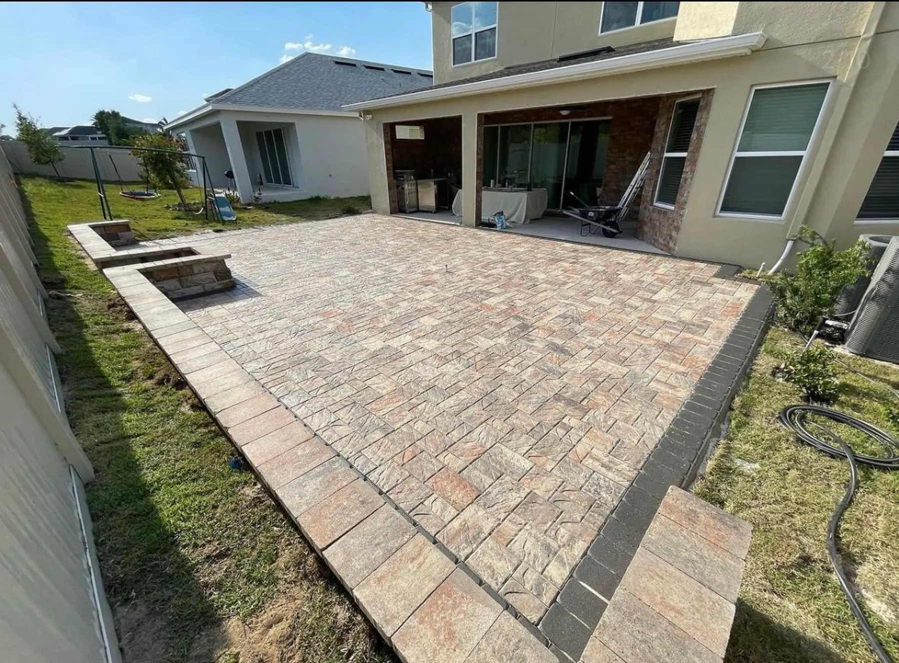 Paver Driveways — Photo 4